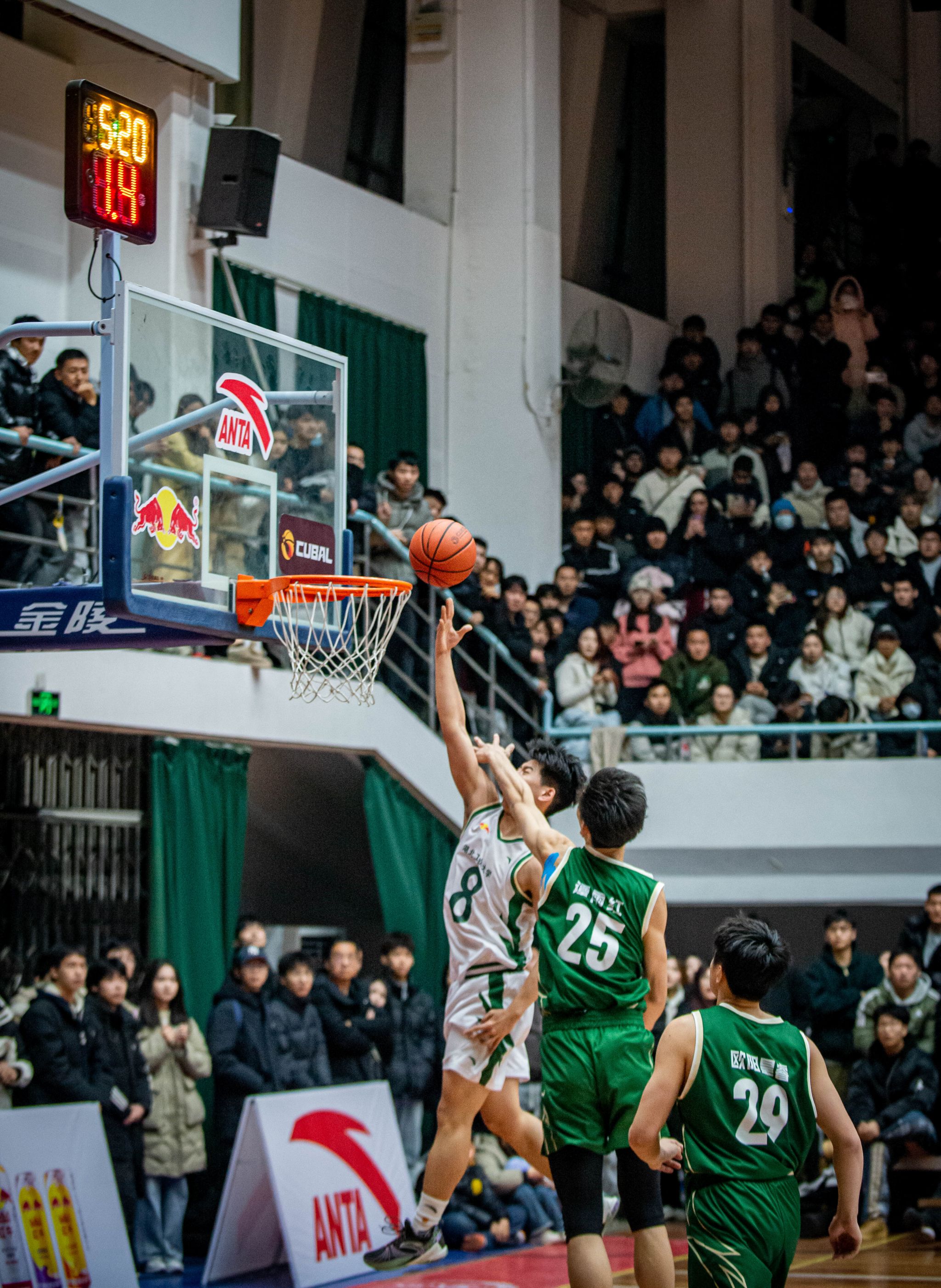 湖南男篮勇夺巅峰,创造佳绩 湖南男篮勇夺巅峰,创造佳绩