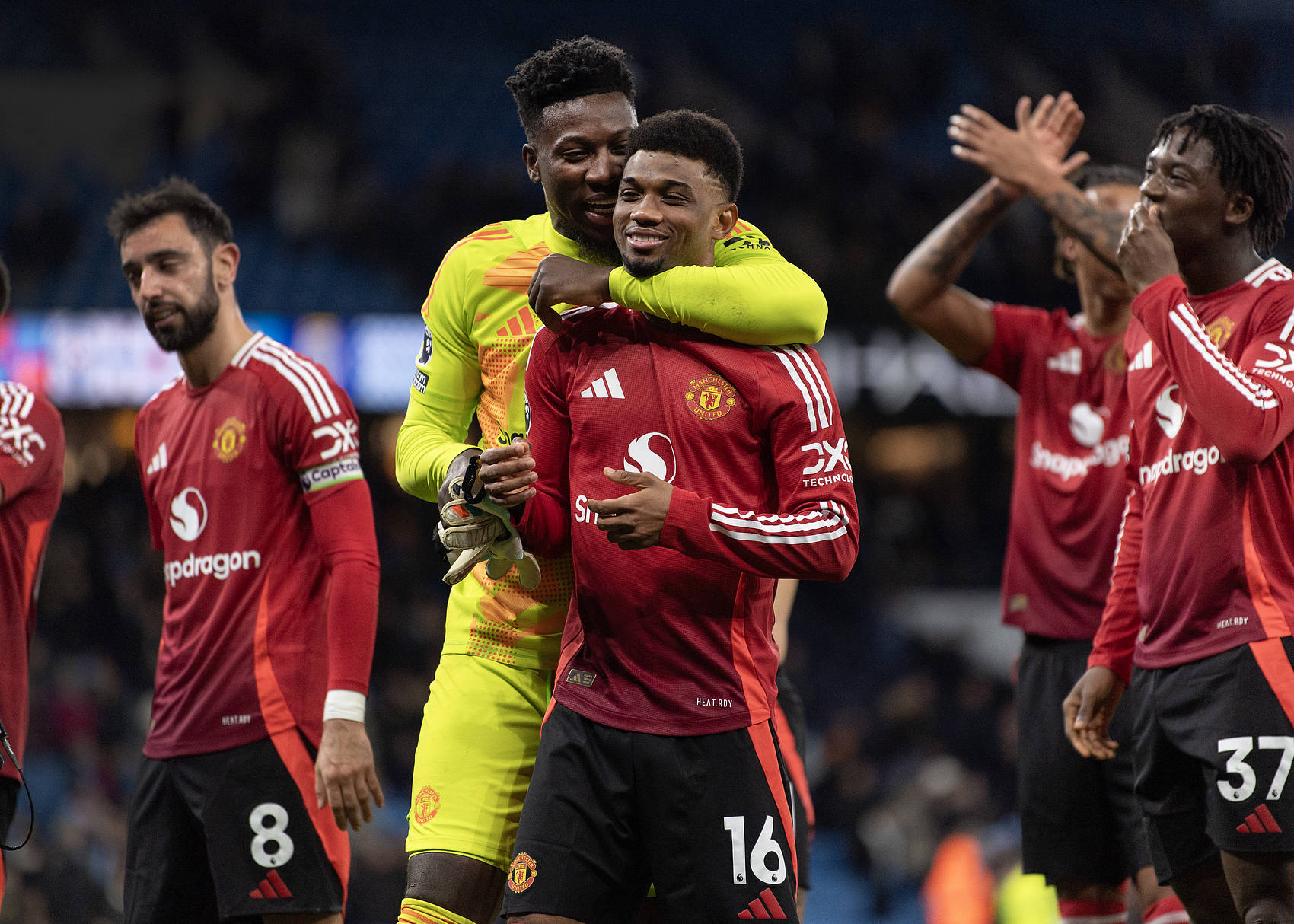 爱游戏体育官网-关于曼联大胜亚特兰大，杀入欧冠半决赛的信息