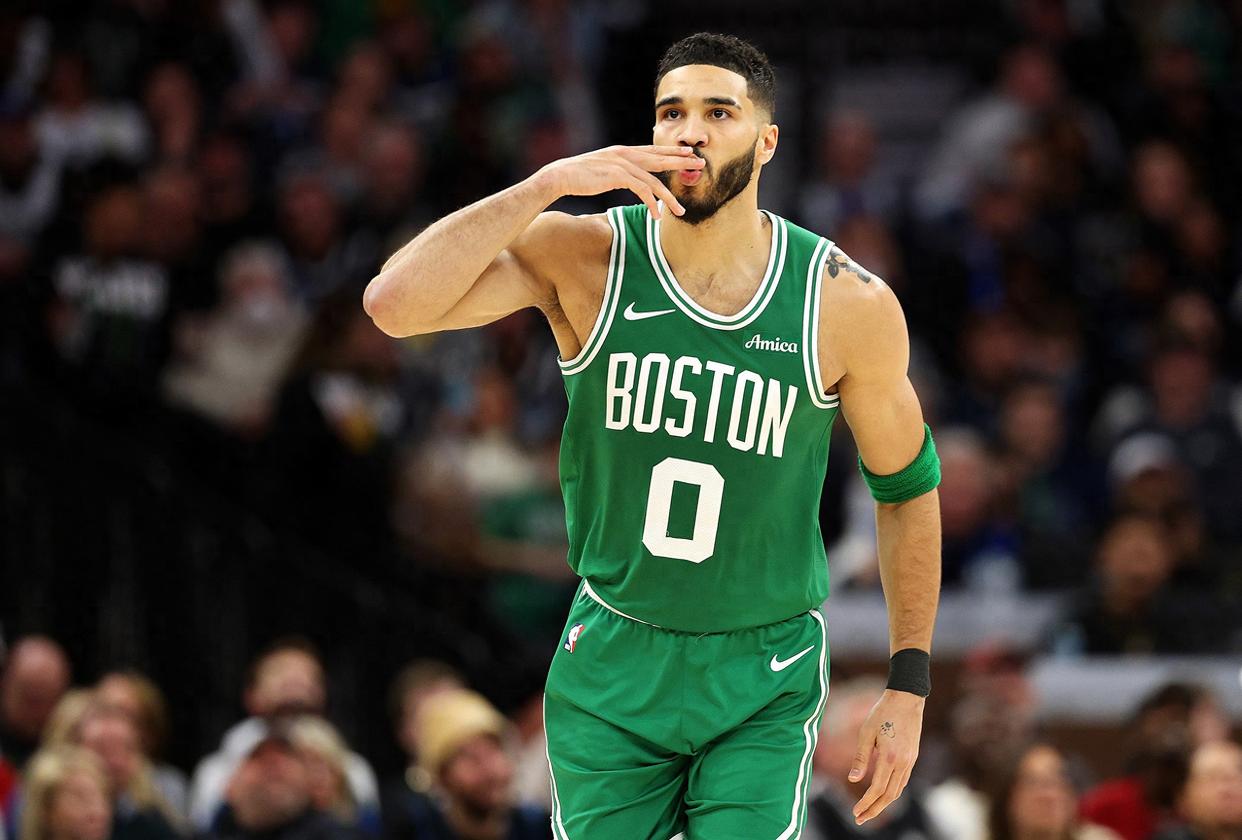 灰熊客场遭遇惨败,凯尔特人逆袭成功 灰熊客场遭遇惨败,凯尔特人逆袭成功