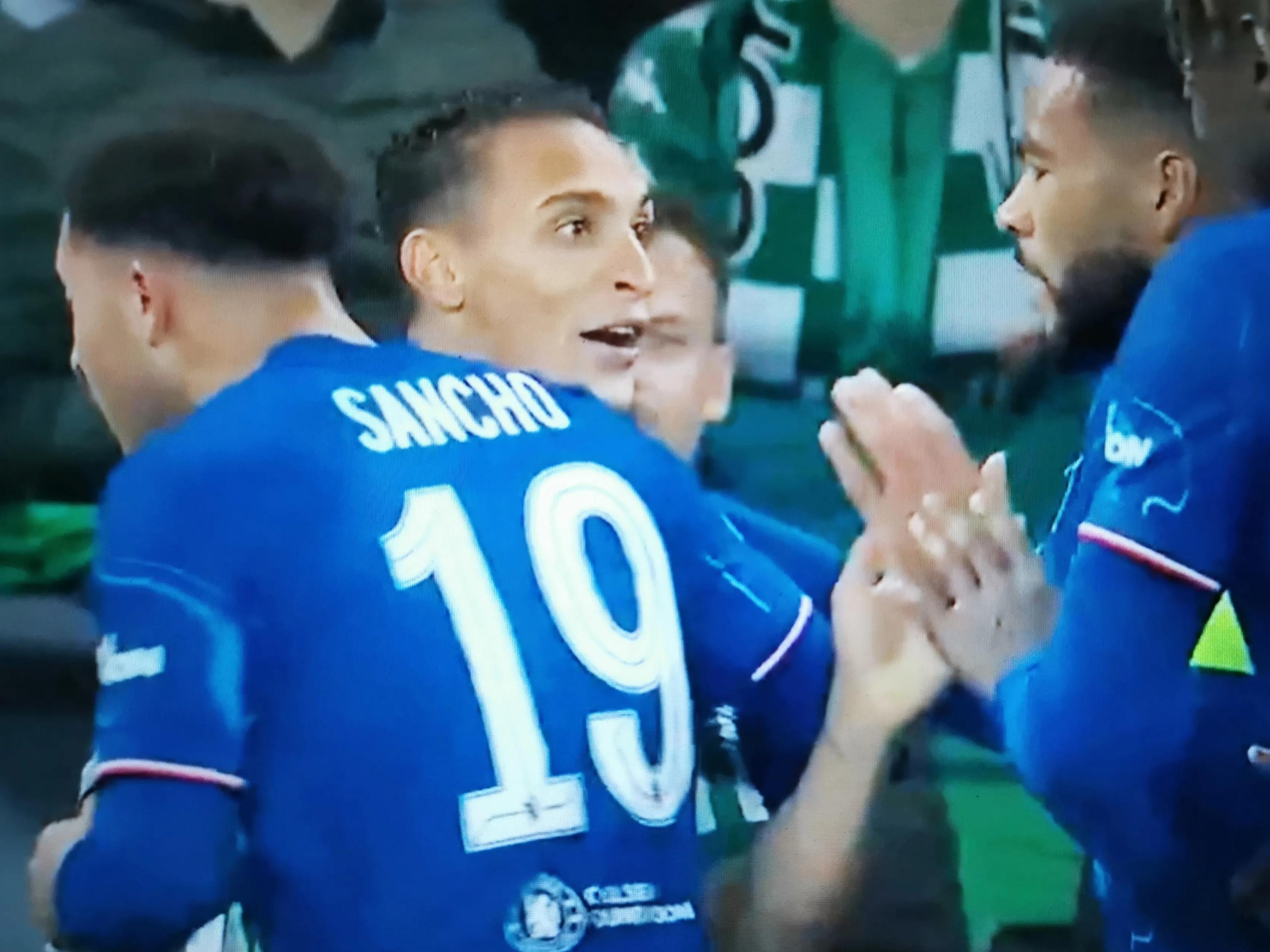 英格兰狂胜对手,成功晋级半决赛 英格兰狂胜对手,成功晋级半决赛