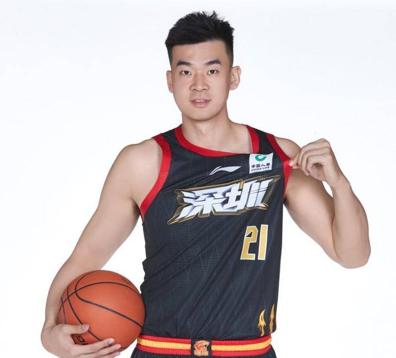 爱游戏官网-黄金时刻到来，球员展现实力风采的简单介绍