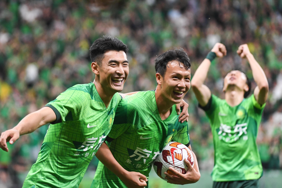 球员状态亮眼,多支球队备战重要比赛 球员状态亮眼,多支球队备战重要比赛