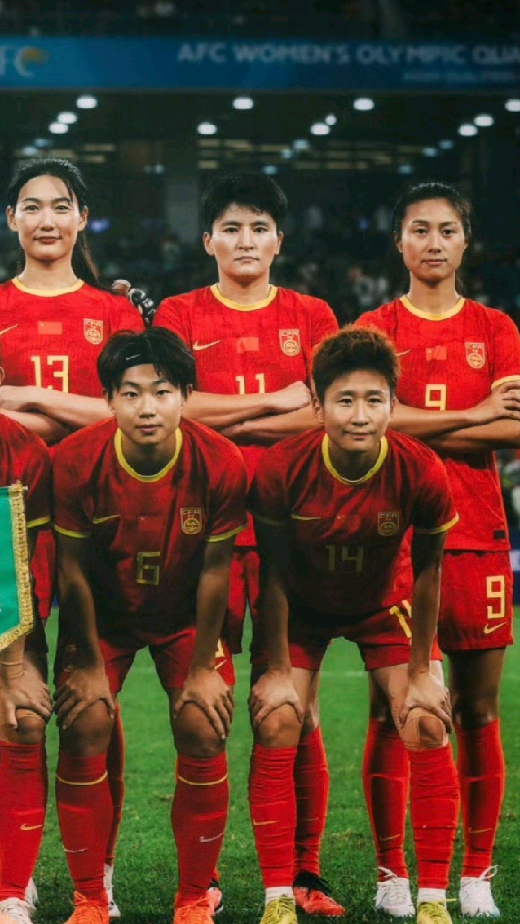 韩国女足队员因伤退出比赛,备战下一轮 韩国女足队员因伤退出比赛,备战下一轮