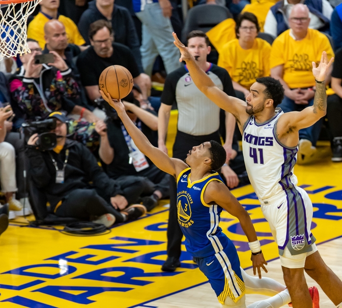 爱游戏网页版-勇士胜国王，库里再次爆发