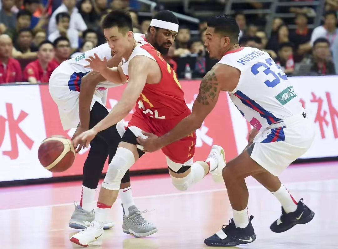 爱游戏登录-荷兰篮球队顽强战胜强敌取得胜利